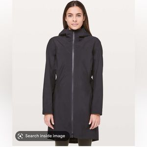 Lululemon rain rebel size 4 black